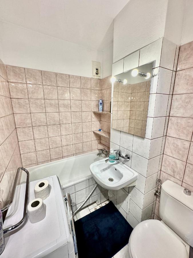 Super Apartament Grey Centrum 2X Metro Fast Wifi 300 Mbs Netflix Appletv Smarttv Spotify Panorama Miasta Varşovia Exterior foto